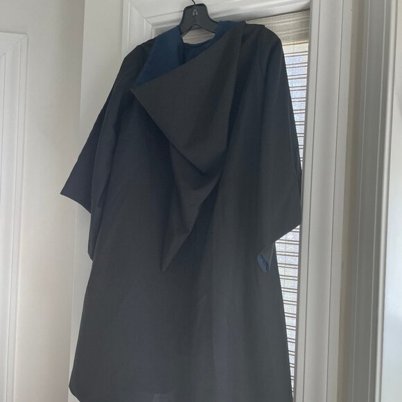 Universal Studios Harry Potter Raveclaw Robe - Picture 6 of 8